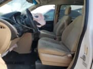 ✅ 2016 Dodge Grand Caravan SE • VIN: 2C4RDGBG5GR114686 • Lot: 67923755. Wystawiony na Copart z przebiegiem 74 448 mil. Bezpłatny archiwum sprzedaży aukcyjnych z USA i szczegółowy raport historii pojazdu na DreamBid. Zdjęcie 7.