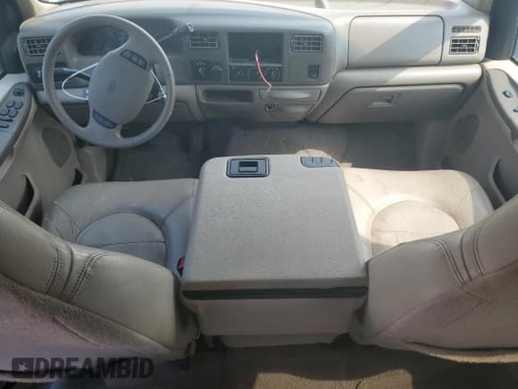 ✅ 2000 Ford F-350 XL • VIN: 1FTSW31FXYEA87819 • Лот: 70828945. Опубликован ранее на Copart с пробегом 244 785 миль. Бесплатный доступ к архиву аукционных продаж из США и подробный отчёт об истории автомобиля на DreamBid. Изображение 8.