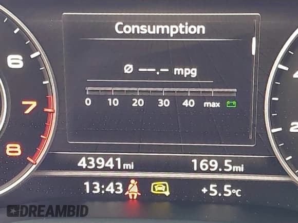 ✅ 2017 Audi A4 • VIN: WAUPNAF49HA176712 • Лот: 41447809. Опубликован ранее на IAAI с пробегом 43 941 миль. Бесплатный доступ к архиву аукционных продаж из США и подробный отчёт об истории автомобиля на DreamBid. Изображение 16.