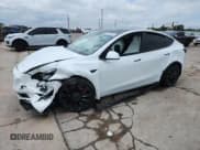 ✅ 2024 Tesla Model Y Performance • VIN: 7SAYGDEF9RA320712 • Лот: 71048945. Опубликован ранее на Copart с пробегом 17 995 миль. Бесплатный доступ к архиву аукционных продаж из США и подробный отчёт об истории автомобиля на DreamBid. Изображение 1.