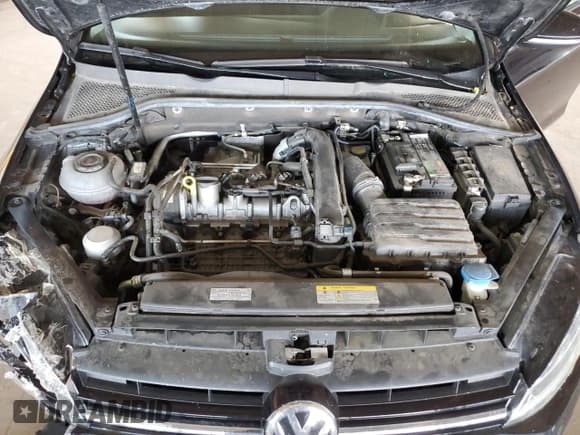 ✅ 2021 Volkswagen Golf TSI • VIN: 3VWG57AU1MM006500 • Lot: 64201314. Wystawiony na Copart z przebiegiem 75 129 mil. Bezpłatny archiwum sprzedaży aukcyjnych z USA i szczegółowy raport historii pojazdu na DreamBid. Zdjęcie 11.