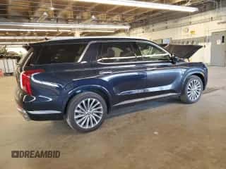 2023 Hyundai Palisade Calligraphy с VIN KM8R7DGE2PU592561, выставлен на аукционе Copart как лот 57211174 с пробегом 10 320 миль миль и Списание • Salvage title. История ставок и продаж доступна на DreamBid. Изображение 3.