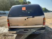 ✅ 2000 Chevrolet Suburban LS • VIN: 3GNFK16T3YG146564 • Лот: 80698105. Опубликован ранее на Copart с пробегом Не указан. Бесплатный доступ к архиву аукционных продаж из США и подробный отчёт об истории автомобиля на DreamBid. Изображение 6.