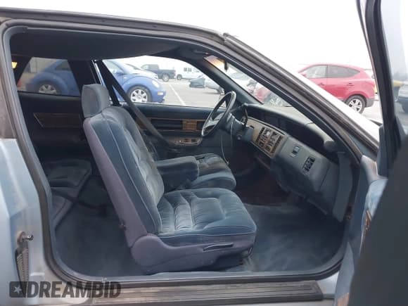 ✅ 1989 Buick Regal • VIN: 2G4WD14W5K1420178 • Lot: 43895869. Listed on IAAI with 148,889 mi. Free auction sales archive from the USA and detailed vehicle history report at DreamBid. Image 5.