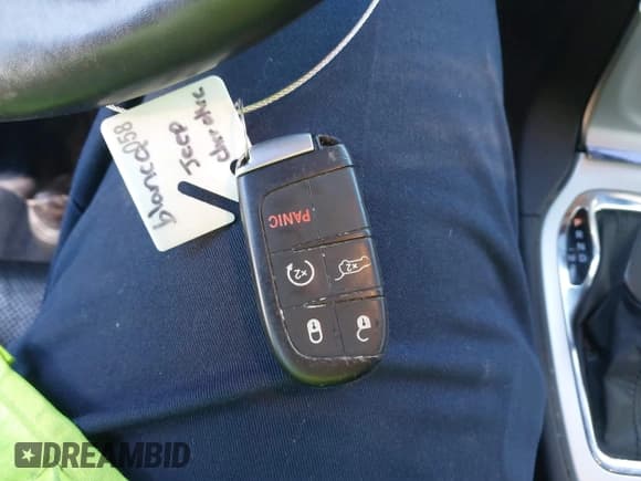 ✅ 2016 Jeep Grand Cherokee Overland • VIN: 1C4RJFCM8GC450445 • Лот: 43597733. Опубликован ранее на IAAI с пробегом 157 351 миль. Бесплатный доступ к архиву аукционных продаж из США и подробный отчёт об истории автомобиля на DreamBid. Изображение 11.