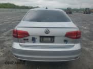 ✅ 2015 Volkswagen Jetta SE • VIN: 3VWD07AJXFM243089 • Лот: 52066415. Опубликован ранее на Copart с пробегом 116 037 миль. Бесплатный доступ к архиву аукционных продаж из США и подробный отчёт об истории автомобиля на DreamBid. Изображение 6.