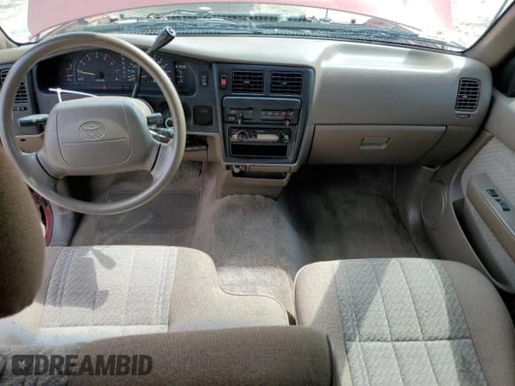 ✅ 1996 Toyota Tacoma • VIN: 4TAVN52N3TZ088938 • Лот: 52789635. Опубликован ранее на Copart с пробегом 261 645 миль. Бесплатный доступ к архиву аукционных продаж из США и подробный отчёт об истории автомобиля на DreamBid. Изображение 8.