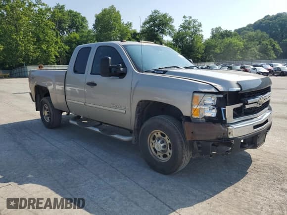 ✅ 2009 Chevrolet Silverado 2500HD LT • VIN: 1GCHK59K69E112140 • Лот: 62650595. Опубликован ранее на Copart с пробегом 291 863 миль. Бесплатный доступ к архиву аукционных продаж из США и подробный отчёт об истории автомобиля на DreamBid. Изображение 4.