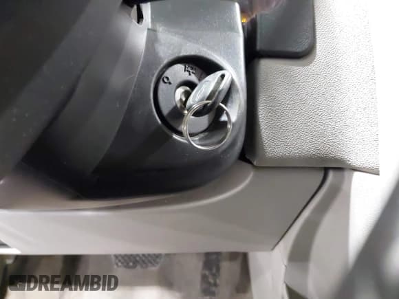 ✅ 2005 Chevrolet Equinox LT • VIN: 2CNDL73F756005305 • Лот: 41539508. Опубликован ранее на IAAI с пробегом 138 024 миль. Бесплатный доступ к архиву аукционных продаж из США и подробный отчёт об истории автомобиля на DreamBid. Изображение 11.