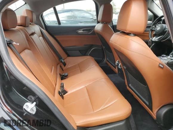 ✅ 2020 Alfa Romeo Giulia Ti Sport • VIN: ZARFANBN1L7634142 • Лот: 53271025. Опубликован ранее на Copart с пробегом 53 196 миль. Бесплатный доступ к архиву аукционных продаж из США и подробный отчёт об истории автомобиля на DreamBid. Изображение 10.