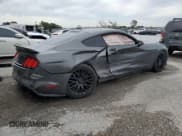 ✅ 2017 Ford Mustang GT Premium • VIN: 1FA6P8CF1H5281430 • Lot: 91838205. Wystawiony na Copart z przebiegiem 91 352 mil. Bezpłatny archiwum sprzedaży aukcyjnych z USA i szczegółowy raport historii pojazdu na DreamBid. Zdjęcie 3.