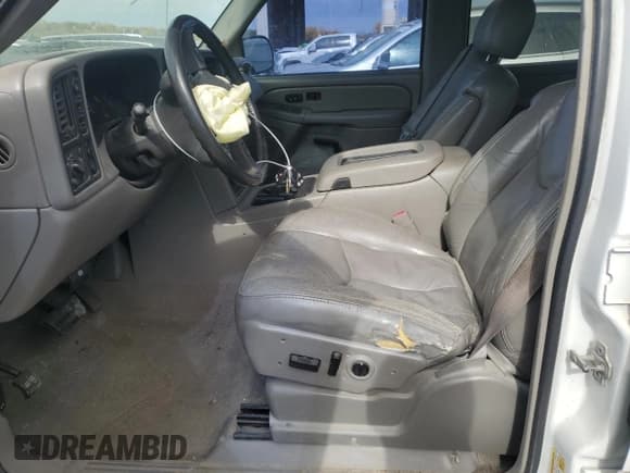 ✅ 2006 Chevrolet Silverado 1500 LT3 • VIN: 2GCEK13T461143493 • Лот: 77416884. Опубликован ранее на Copart с пробегом 306 956 миль. Бесплатный доступ к архиву аукционных продаж из США и подробный отчёт об истории автомобиля на DreamBid. Изображение 7.