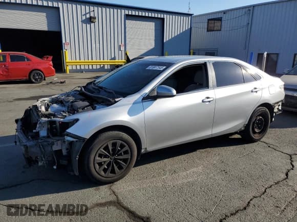 ✅ 2016 Toyota Camry SE • VIN: 4T1BF1FK5GU551089 • Lot: 81807345. Listed on Copart with 140,201 mi. Free auction sales archive from the USA and detailed vehicle history report at DreamBid. Image 1.