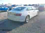 ✅ 2019 Chevrolet Malibu LT • VIN: 1G1ZD5STXKF199955 • Lot: 43335146. Wystawiony na IAAI z przebiegiem 126 678 mil. Bezpłatny archiwum sprzedaży aukcyjnych z USA i szczegółowy raport historii pojazdu na DreamBid. Zdjęcie 4.