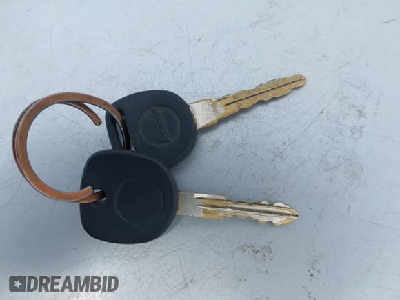 ✅ 2004 Chevrolet Silverado 1500 LS • VIN: 2GCEC19T041193650 • Lot: 42926558. Listed on IAAI with 196,719 mi. Free auction sales archive from the USA and detailed vehicle history report at DreamBid. Image 11.