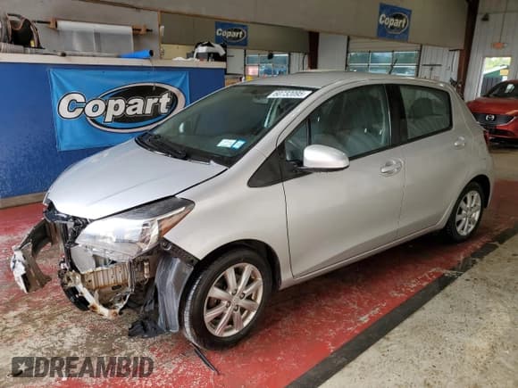 ✅ 2016 Toyota Yaris L • VIN: VNKKTUD3XGA057894 • Лот: 60732095. Опубликован ранее на Copart с пробегом 57 877 миль. Бесплатный доступ к архиву аукционных продаж из США и подробный отчёт об истории автомобиля на DreamBid. Изображение 1.