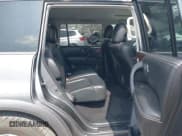 ✅ 2018 Nissan Armada SV • VIN: JN8AY2NC5JX501457 • Lot: 42816460. Wystawiony na IAAI z przebiegiem 80 439 mil. Bezpłatny archiwum sprzedaży aukcyjnych z USA i szczegółowy raport historii pojazdu na DreamBid. Zdjęcie 8.