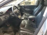 ✅ 2008 Volkswagen Passat Komfort • VIN: WVWXK73C88E233260 • Lot: 59371285. Wystawiony na Copart z przebiegiem 163 732 mil. Bezpłatny archiwum sprzedaży aukcyjnych z USA i szczegółowy raport historii pojazdu na DreamBid. Zdjęcie 7.