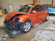 ✅ 2010 Volkswagen Beetle • VIN: 3VWRW3AG9AM032363 • Лот: 94372135. Опубликован ранее на Copart с пробегом 104 630 миль. Бесплатный доступ к архиву аукционных продаж из США и подробный отчёт об истории автомобиля на DreamBid. Изображение 1.