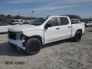 2019 Chevrolet Silverado 1500 Work Truck z VIN 1GCUYAEF2KZ370376, wystawiony jako Copart lot #48030145 z przebiegiem 118 118 mil mil oraz Szkoda całkowita • Salvage title. Historia ofert i sprzedaży dostępna na DreamBid. Obrazek 1.