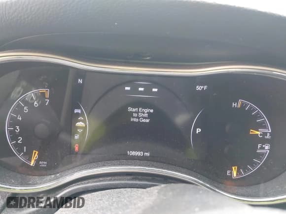 ✅ 2014 Jeep Grand Cherokee Limited • VIN: 1C4RJFBG5EC183984 • Lot: 43596127. Wystawiony na IAAI z przebiegiem 108 993 mil. Bezpłatny archiwum sprzedaży aukcyjnych z USA i szczegółowy raport historii pojazdu na DreamBid. Zdjęcie 7.