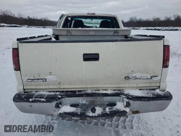 ✅ 2000 Chevrolet S-10 LS • VIN: 1GCDT19WXY8252163 • Лот: 41405495. Опубликован ранее на Copart с пробегом Не указан. Бесплатный доступ к архиву аукционных продаж из США и подробный отчёт об истории автомобиля на DreamBid. Изображение 6.