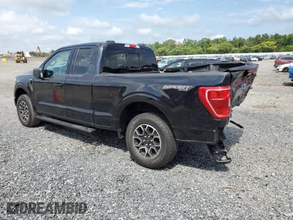✅ 2023 Ford F-150 XL • VIN: 1FTEX1EP5PKD50574 • Lot: 68869275. Listed on Copart with 28,836 mi. Free auction sales archive from the USA and detailed vehicle history report at DreamBid. Image 2.