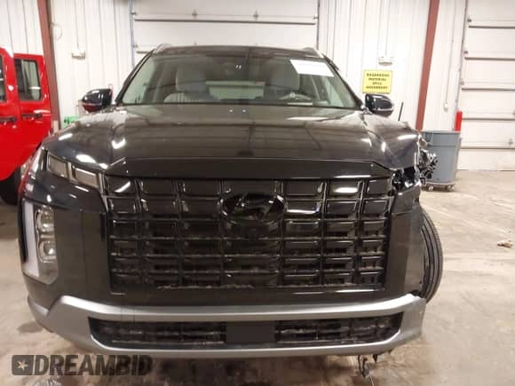 ✅ 2025 Hyundai Palisade Limited • VIN: KM8R54GE3SU830660 • Лот: 41888890. Размещён на IAAI с пробегом 7 513 миль миль. Получите бесплатный доступ к архиву аукционных продаж из США и посмотрите подробный отчёт об истории автомобиля на DreamBid. Изображение 12.