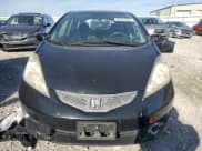 ✅ 2010 Honda Fit Sport • VIN: JHMGE8H42AC018441 • Lot: 85431865. Wystawiony na Copart z przebiegiem 208 999 mil. Bezpłatny archiwum sprzedaży aukcyjnych z USA i szczegółowy raport historii pojazdu na DreamBid. Zdjęcie 5.