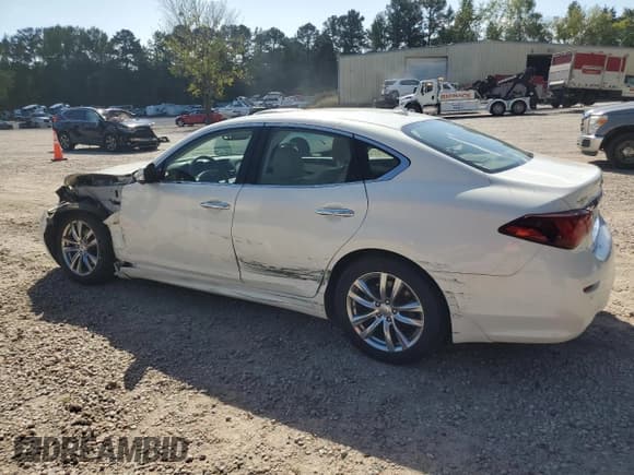 ✅ 2015 Infiniti Q70 • VIN: JN1BY1AP8FM541868 • Lot: 85094085. Listed on Copart with 72,439 mi. Free auction sales archive from the USA and detailed vehicle history report at DreamBid. Image 2.