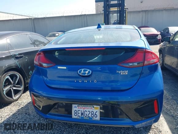 ✅ 2018 Hyundai Ioniq Blue • VIN: KMHC65LC9JU097686 • Lot: 41557506. Wystawiony na IAAI z przebiegiem 40 805 mil. Bezpłatny archiwum sprzedaży aukcyjnych z USA i szczegółowy raport historii pojazdu na DreamBid. Zdjęcie 16.