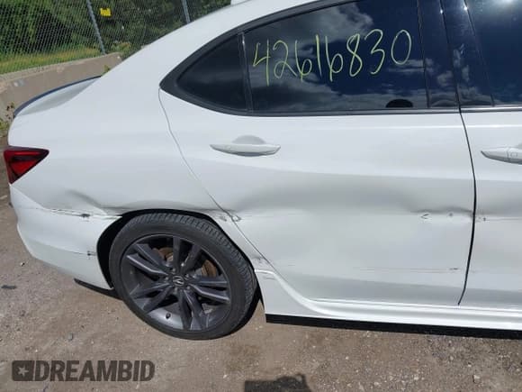 ✅ 2019 Acura TLX w/A-Spec Pkg • VIN: 19UUB3F62KA003828 • Lot: 42616830. Listed on IAAI with 99,557 mi. Free auction sales archive from the USA and detailed vehicle history report at DreamBid. Image 19.