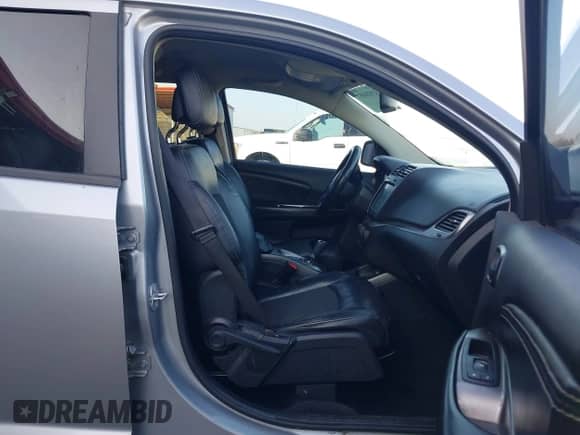 2015 Dodge Journey Crossroad z VIN 3C4PDCGG1FT691798, wystawiony jako IAAI lot #43526857 z przebiegiem 161 251 mil mil oraz . Historia ofert i sprzedaży dostępna na DreamBid. Obrazek 5.