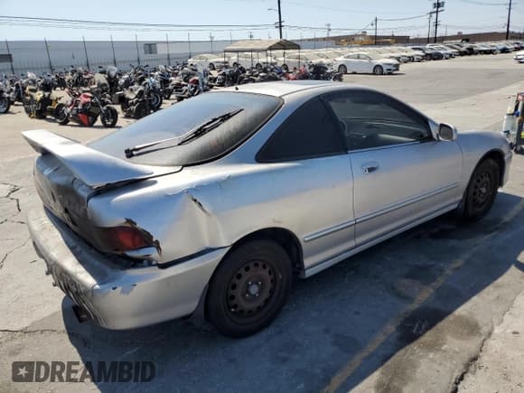 ✅ 2001 Acura Integra GS • VIN: JH4DC44631S003848 • Lot: 70532875. Listed on Copart with 152,360 mi. Free auction sales archive from the USA and detailed vehicle history report at DreamBid. Image 3.