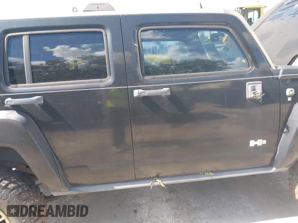 ✅ 2008 Hummer H3 SUV • VIN: 5GTEN13E688158241 • Lot: 42967639. Listed on IAAI with Not provided. Free auction sales archive from the USA and detailed vehicle history report at DreamBid. Image 6.