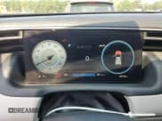 ✅ 2022 Hyundai Tucson Limited • VIN: 5NMJE3AE8NH059676 • Lot: 61238883. Wystawiony na Copart z przebiegiem 47 718 mil. Bezpłatny archiwum sprzedaży aukcyjnych z USA i szczegółowy raport historii pojazdu na DreamBid. Zdjęcie 9.