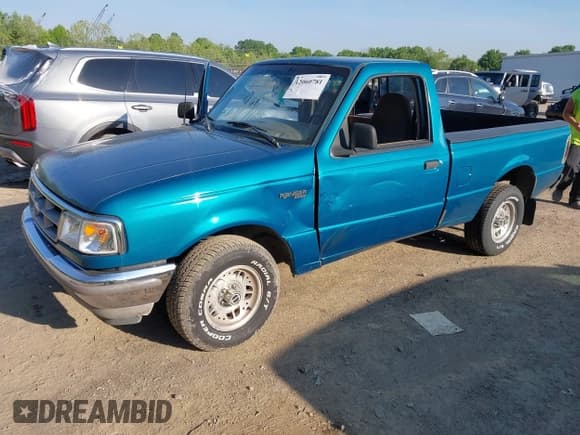 ✅ 1994 Ford Ranger XLT • VIN: 1FTCR10X5RUA01060 • Lot: 42060781. Listed on IAAI with 47,499 mi. Free auction sales archive from the USA and detailed vehicle history report at DreamBid. Image 2.