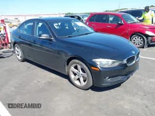 ✅ 2015 BMW 3 Series 320i • VIN: WBA3B1C58FK141526 • Лот: 43121567. Опубликован ранее на IAAI с пробегом 189 679 миль. Бесплатный доступ к архиву аукционных продаж из США и подробный отчёт об истории автомобиля на DreamBid. Изображение 1.