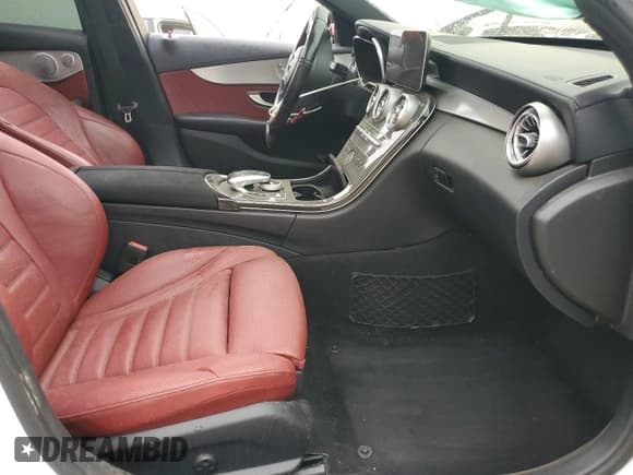 ✅ 2020 Mercedes-Benz C 43 AMG • VIN: 55SWF6EB0LU324530 • Lot: 65065735. Wystawiony na Copart z przebiegiem 68 205 mil. Bezpłatny archiwum sprzedaży aukcyjnych z USA i szczegółowy raport historii pojazdu na DreamBid. Zdjęcie 7.