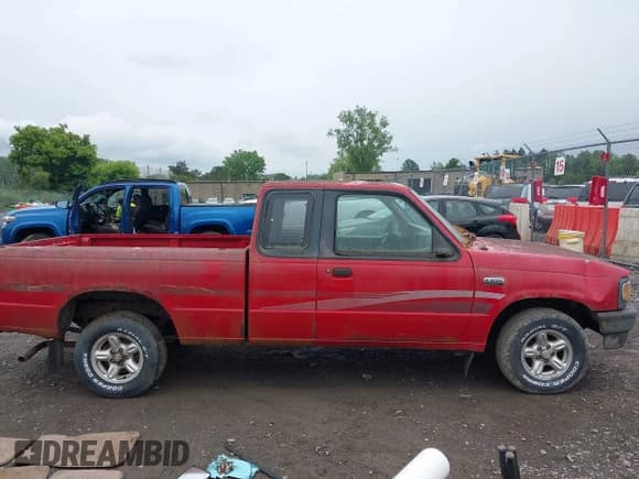 ✅ 1995 Mazda B-Series SE • VIN: 4F4CR16U3STM23330 • Lot: 42611256. Listed on IAAI with 190,761 mi. Free auction sales archive from the USA and detailed vehicle history report at DreamBid. Image 14.