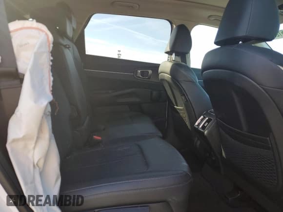 ✅ 2025 Kia Sorento S • VIN: 5XYRLDJC4SG319994 • Lot: 84351295. Listed on Copart with 9,130 mi. Free auction sales archive from the USA and detailed vehicle history report at DreamBid. Image 11.