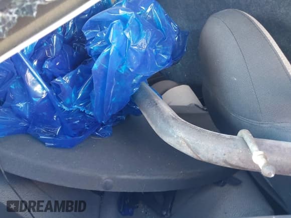 ✅ 2000 Mercury Cougar • VIN: 1ZWHT61LXY5612168 • Lot: 42056837. Wystawiony na IAAI z przebiegiem Nie podano. Bezpłatny archiwum sprzedaży aukcyjnych z USA i szczegółowy raport historii pojazdu na DreamBid. Zdjęcie 8.