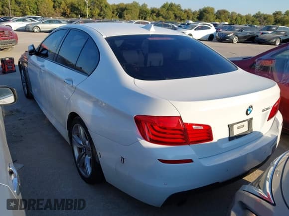 ✅ 2014 BMW 5 Series 535i • VIN: WBA5B1C59ED484177 • Lot: 43442810. Listed on IAAI with 251,950 mi. Free auction sales archive from the USA and detailed vehicle history report at DreamBid. Image 3.