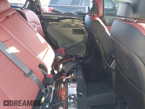 ✅ 2025 Kia Sportage SX-Prestige • VIN: KNDPXCDG7S7221365 • Лот: 42926280. Опубликован ранее на IAAI с пробегом 1 579 миль. Бесплатный доступ к архиву аукционных продаж из США и подробный отчёт об истории автомобиля на DreamBid. Изображение 8.