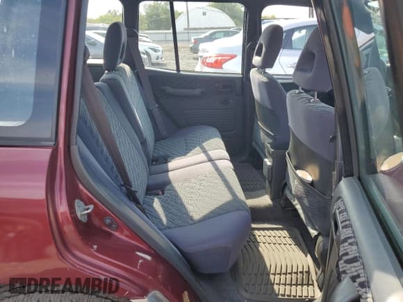 ✅ 2000 Toyota RAV4 • VIN: JT3HP10V7Y0240128 • Лот: 80075045. Опубликован ранее на Copart с пробегом 112 366 миль. Бесплатный доступ к архиву аукционных продаж из США и подробный отчёт об истории автомобиля на DreamBid. Изображение 11.