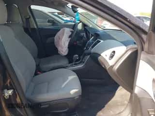 2016 Chevrolet Cruze LT с VIN 1G1PE5SB9G7183839, выставлен на аукционе IAAI как лот 43400827 с пробегом 73 192 миль миль и . История ставок и продаж доступна на DreamBid. Изображение 5.