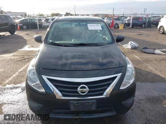 ✅ 2018 Nissan Versa SV • VIN: 3N1CN7AP5JL885919 • Lot: 43747769. Listed on IAAI with 213,243 mi. Free auction sales archive from the USA and detailed vehicle history report at DreamBid. Image 11.