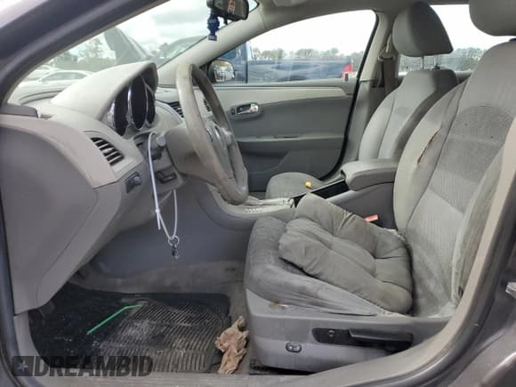 ✅ 2011 Chevrolet Malibu 1LS • VIN: 1G1ZB5E14BF222694 • Lot: 80018174. Listed on Copart with 190,361 mi. Free auction sales archive from the USA and detailed vehicle history report at DreamBid. Image 7.