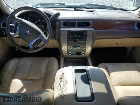 ✅ 2007 GMC Sierra 1500 SLT • VIN: 2GTEK13M171590910 • Lot: 82760445. Wystawiony na Copart z przebiegiem 273 754 mil. Bezpłatny archiwum sprzedaży aukcyjnych z USA i szczegółowy raport historii pojazdu na DreamBid. Zdjęcie 8.