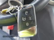 ✅ 2021 Volkswagen Atlas SE • VIN: 1V2WE2CA6MC240667 • Lot: 43191408. Wystawiony na IAAI z przebiegiem 132 417 mil. Bezpłatny archiwum sprzedaży aukcyjnych z USA i szczegółowy raport historii pojazdu na DreamBid. Zdjęcie 11.